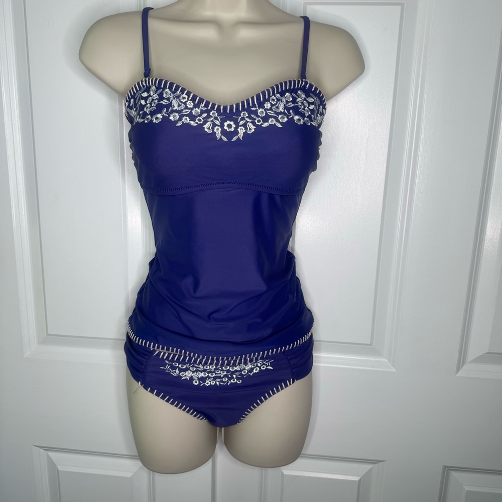 CUPSHE 2 Piece Embroidered Bathing Suit Blue